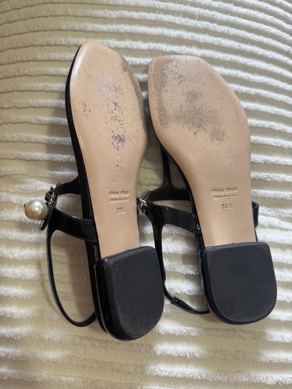 Miu Miu Pearl Chain Thong Sandals - Picture 8 of 16